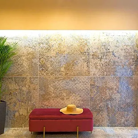 Aparthotel C